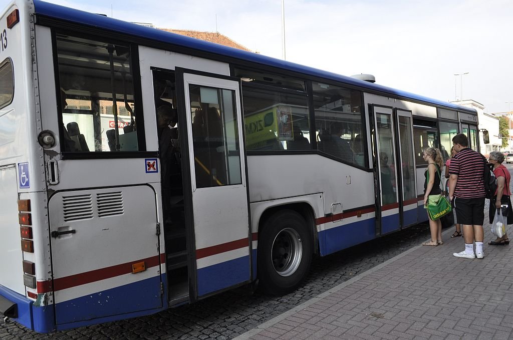 Autobusy miejskie coraz bardziej bezpieczne