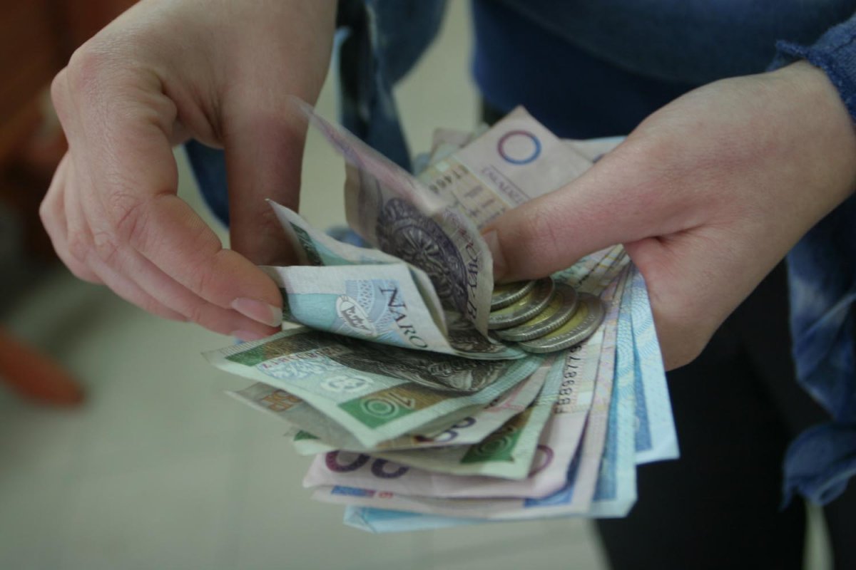 Polacy są zadowoleni ze swojej pracy. Z pensji już nie