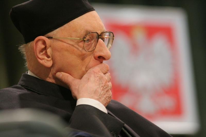 Władysław  Bartoszewski kończy 90 lat