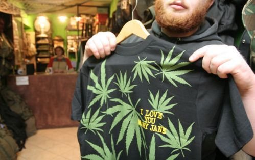 Happening i projekt legalizacji marihuany. Co na to politycy?