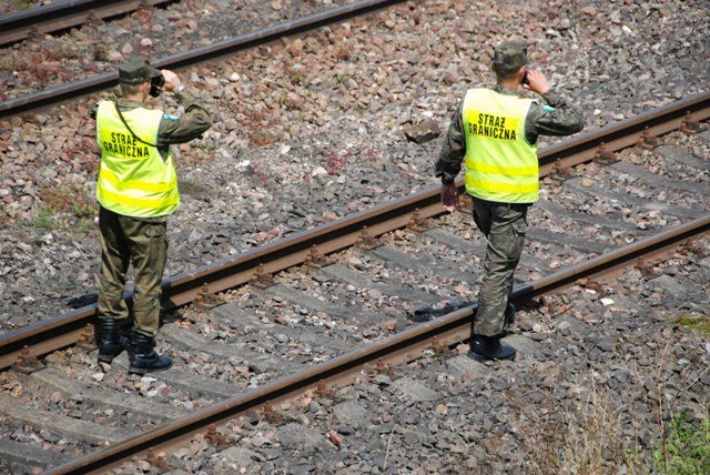 Służby mundurowe przygotowują się do strajku. Chcą podwyżek