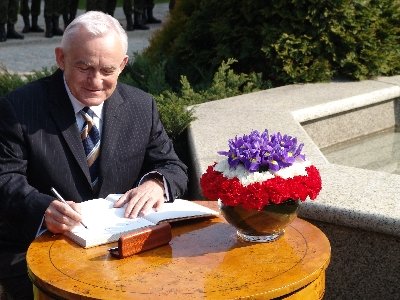 Leszek Miller został nowym przewodniczącym SLD