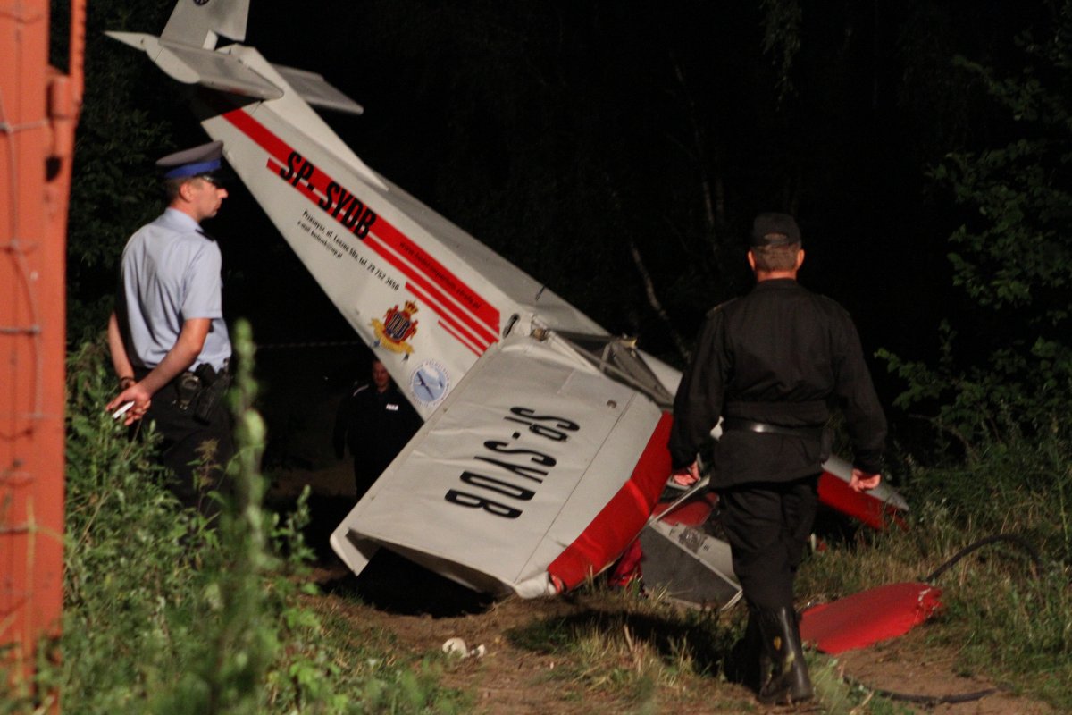 Wypadek awionetki. 80-letni pilot pod opieką lekarzy