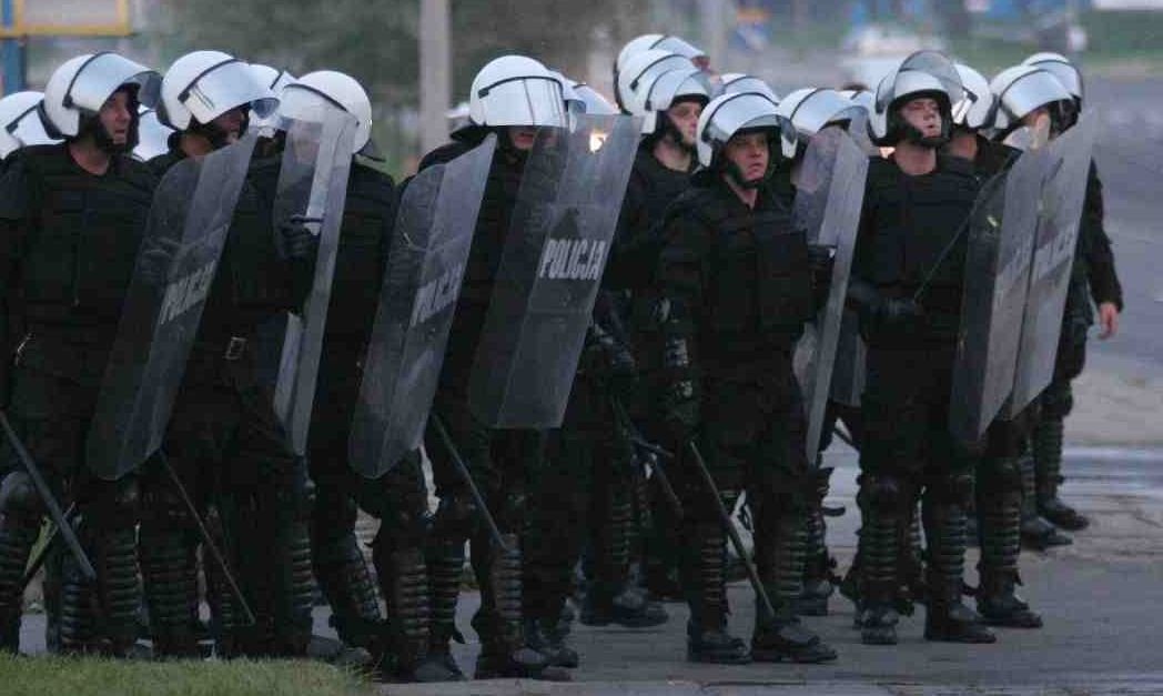 Starcia na Placu Konstytucji w Warszawie