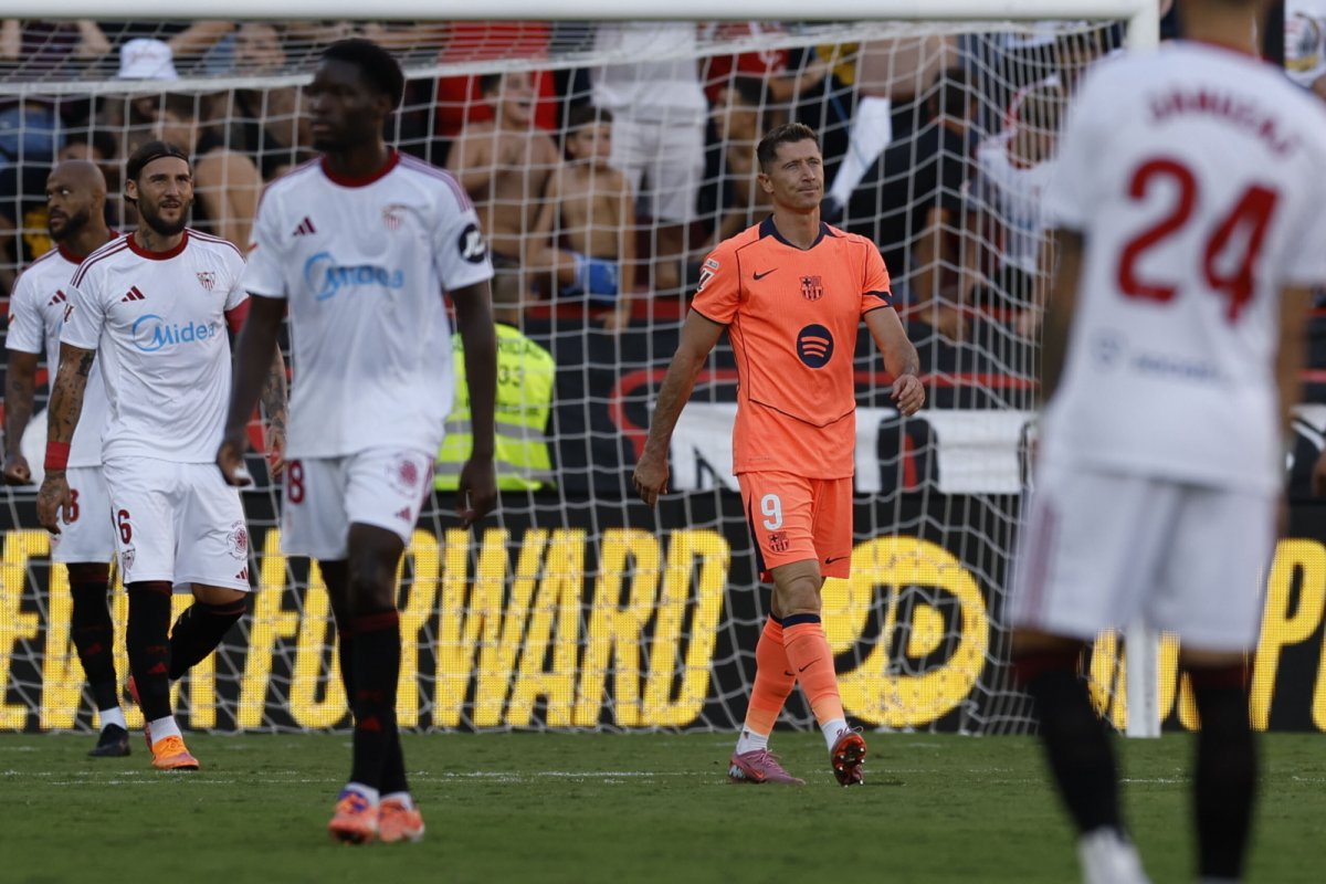 Porażka Barcelony z Sevillą, Lewandowski zmarnował rzut karny