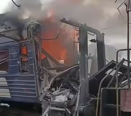 Brutalny atak na pociąg. Są ranni i zabici