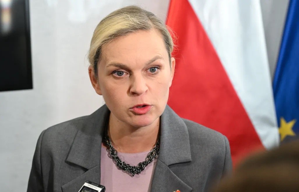 Kompromitacja Nowackiej. Rodzice i uczniowie masowo rezygnują z edukacji zdrowotnej 