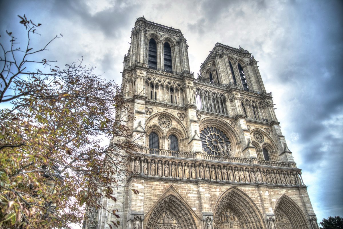 [WIDEO] Dwie wieże Notre Dame ponownie otwarte