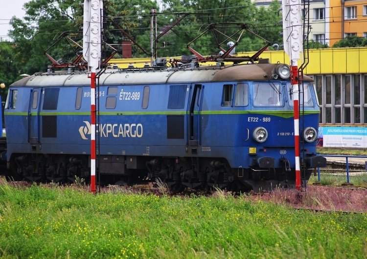 Masowe zwolnienia w PKP CARGO
