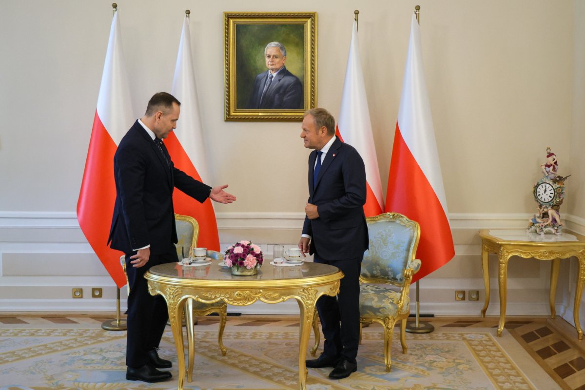 Spór na linii prezydent-premier. Kto powinien ustąpić? [SONDAŻ]