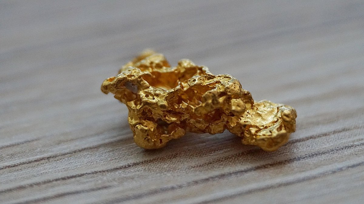 Hossa metali szlachetnych trwa. Złoto, srebro, platyna i pallad biją rekordy