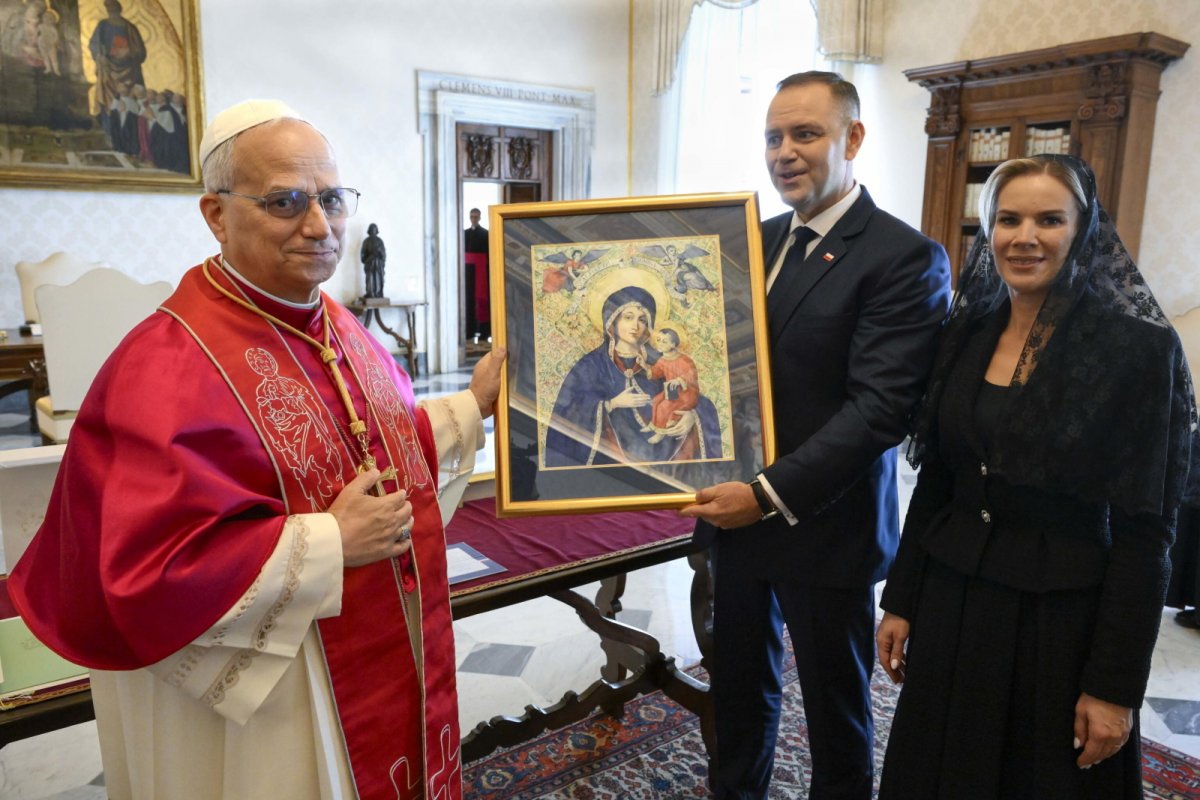 Prezydent Nawrocki zaprosił papieża Leona XIV do Polski 
