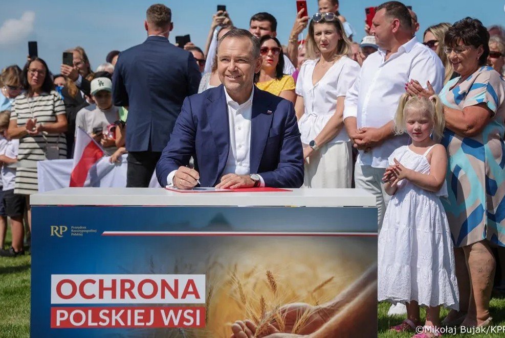 Ochrona polskiej wsi? Prezydent Karol Nawrocki podpisał projekt ustawy