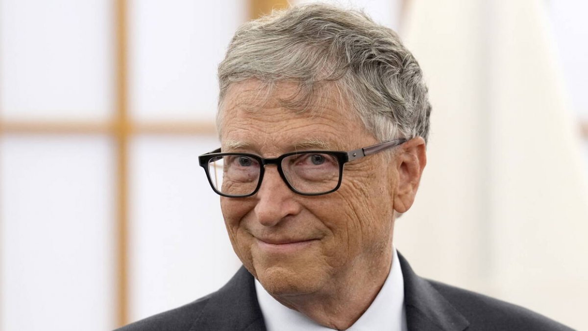 Gates: Sztuczna inteligencja zrewolucjonizuje rynek pracy. Kto straci?