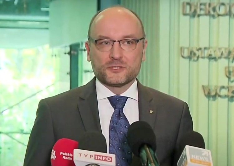 Siłowe przejęcie KRS? Zaradkiewicz ostrzega 