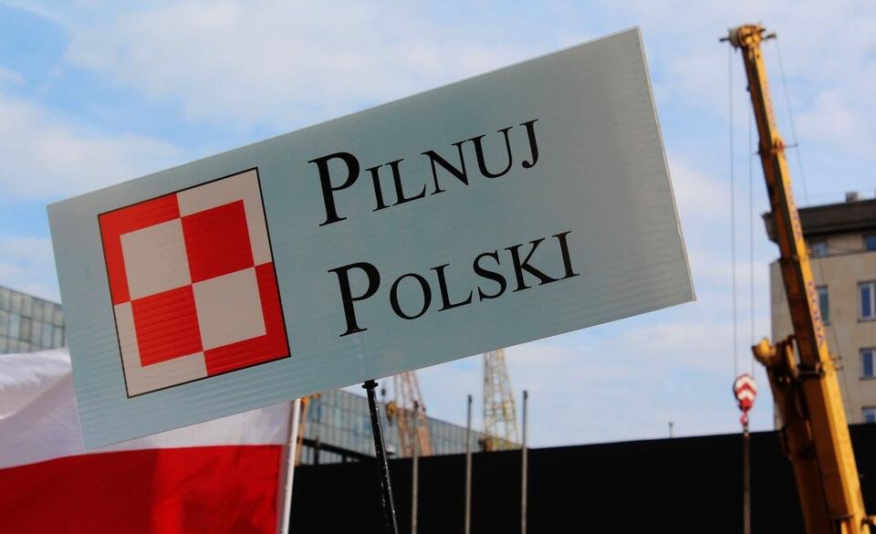 Miasteczko namiotowe pod Sejmem. Chodzi o Nawrockiego 