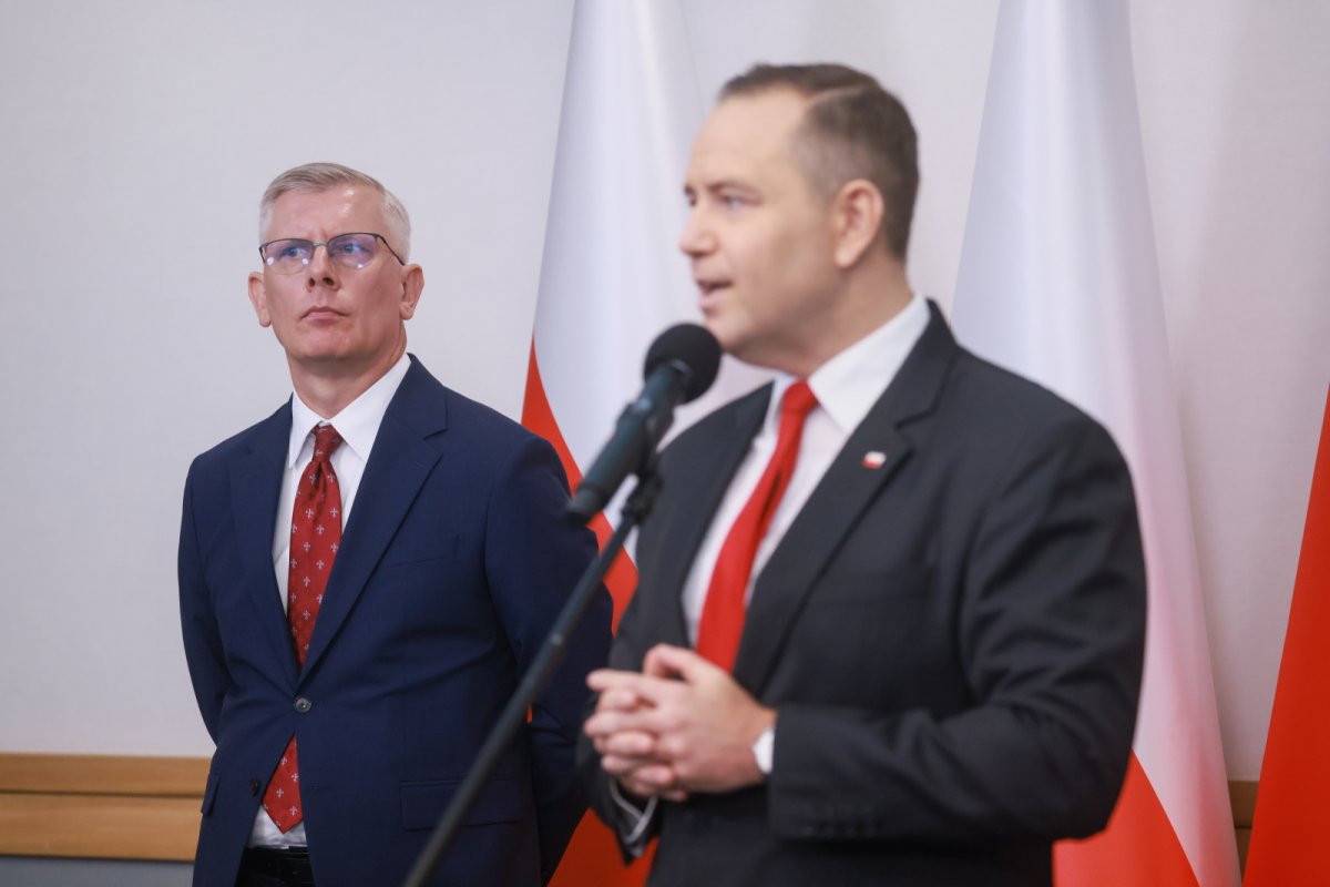Tusk nie odpuszcza Cenckiewiczowi