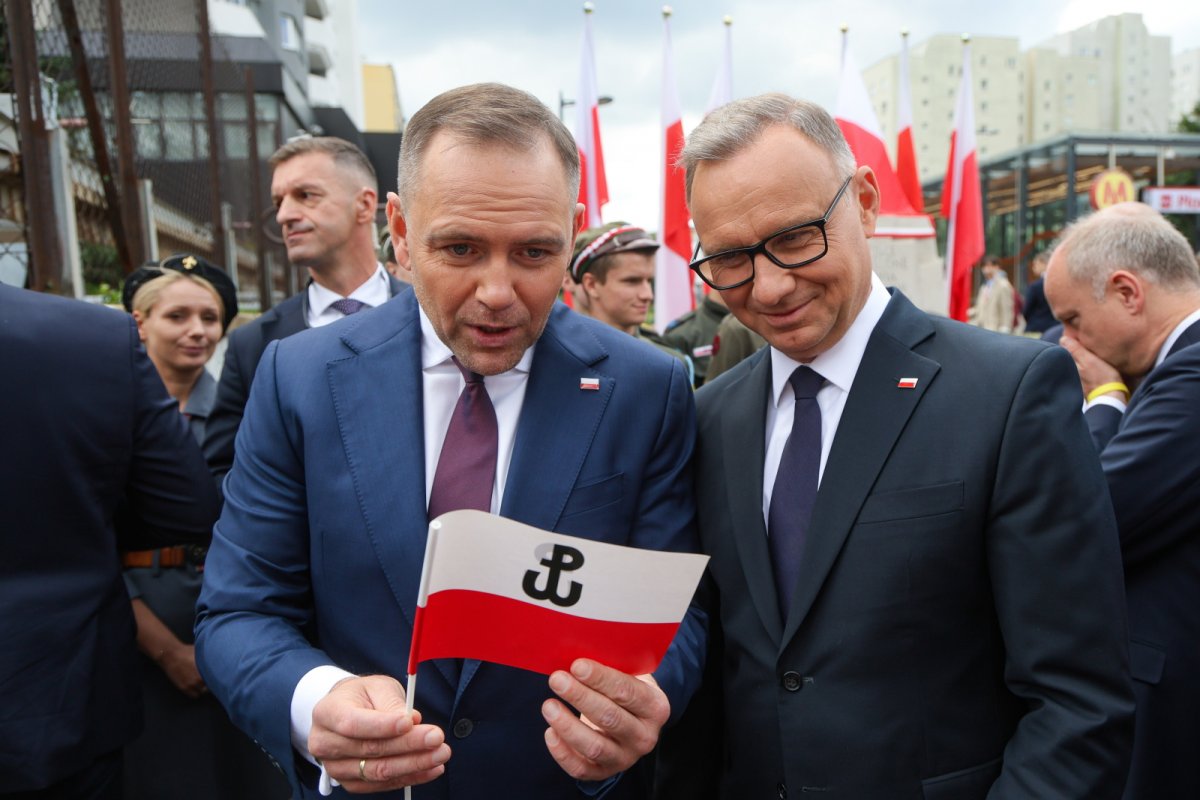 Duda i Nawrocki ramię w ramię upamiętnili Powstanie Warszawskie 