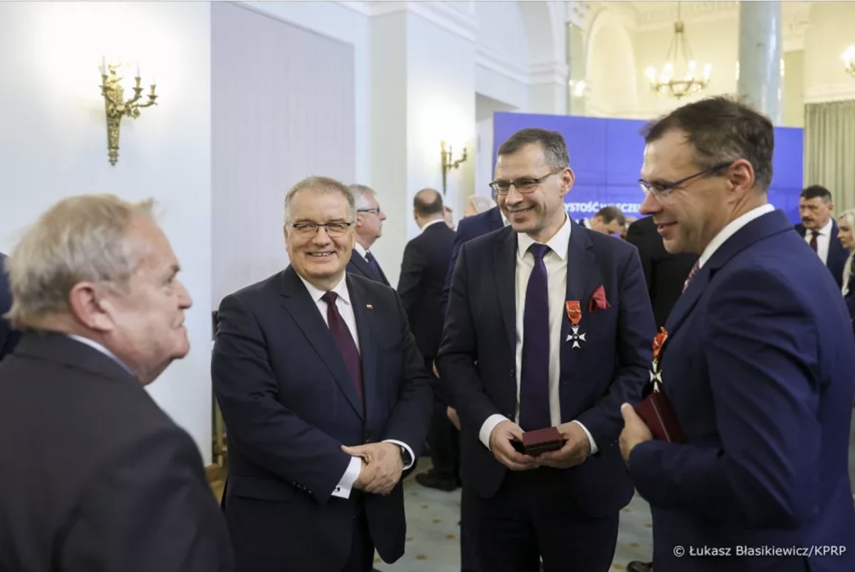 Znani dziennikarze nagrodzeni przez prezydenta 