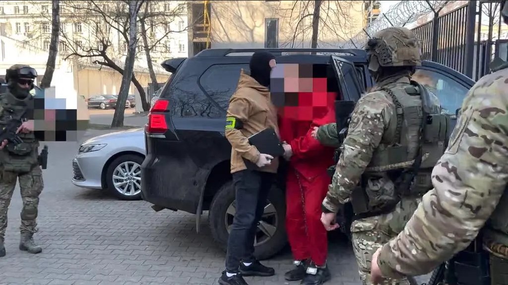  32 osoby zatrzymane. Chodzi o współpracę z rosyjskimi służbami