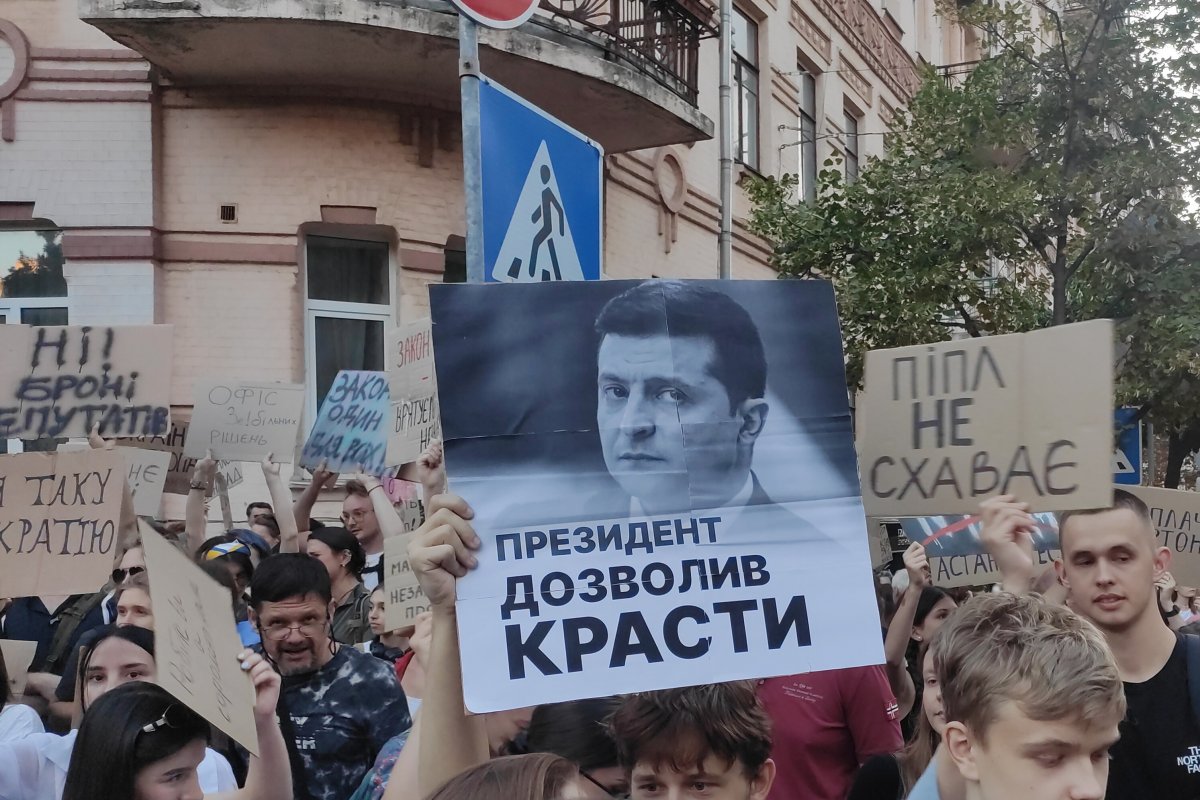 Demonstracje w obronie niezależności ukraińskich instytucji antykorupcyjnych