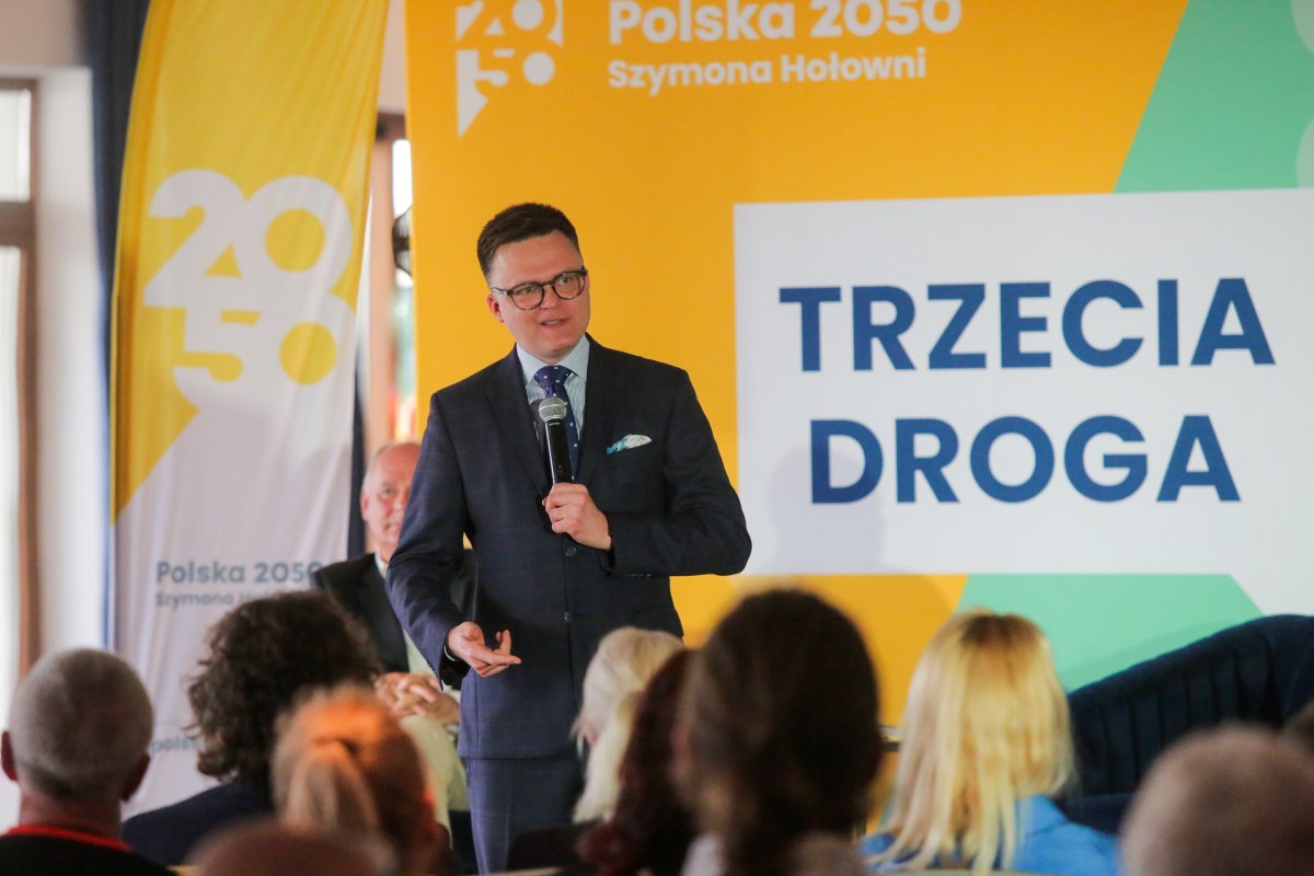 Polacy nie mają wątpliwości! 75 proc. ankietowanych uważa, że Polska 2050 Szymona Hołowni się rozpadnie. SONDAŻ