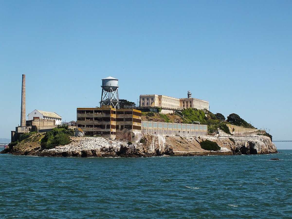 Trump otworzy słynne więzienie Alcatraz dla migrantów