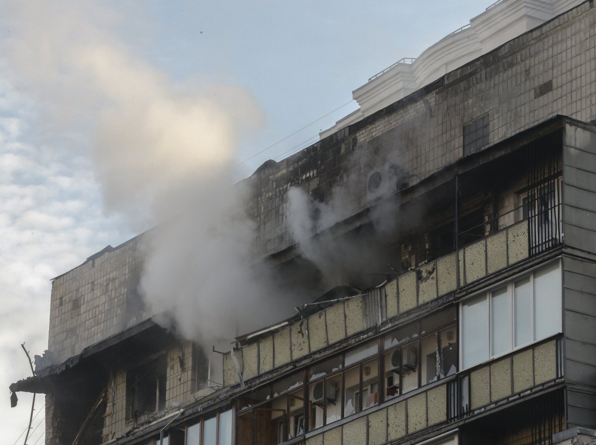 Zełenski: Rosja zaatakowała Ukrainę 18 rakietami i 400 dronami
