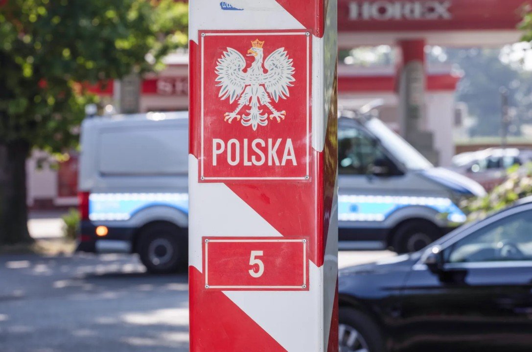 Wracają kontrole na granicach z Niemcami i Litwą. RCB wydało alert
