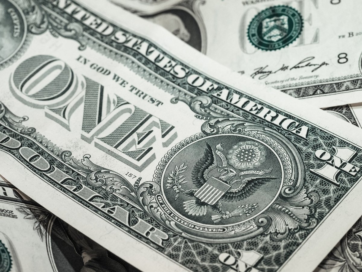 Dolar tanieje. Warto kupić wycieczkę do USA 
