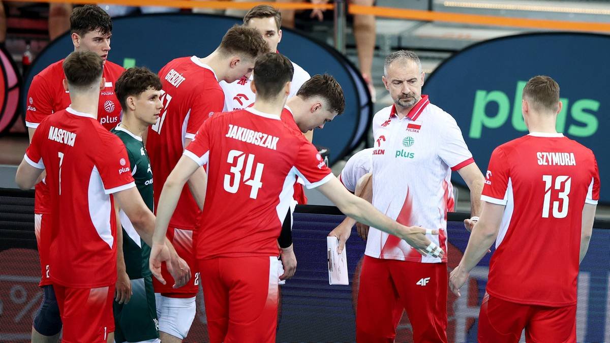 Pierwsza porażka Polski, ale nadal pozostaje liderem 