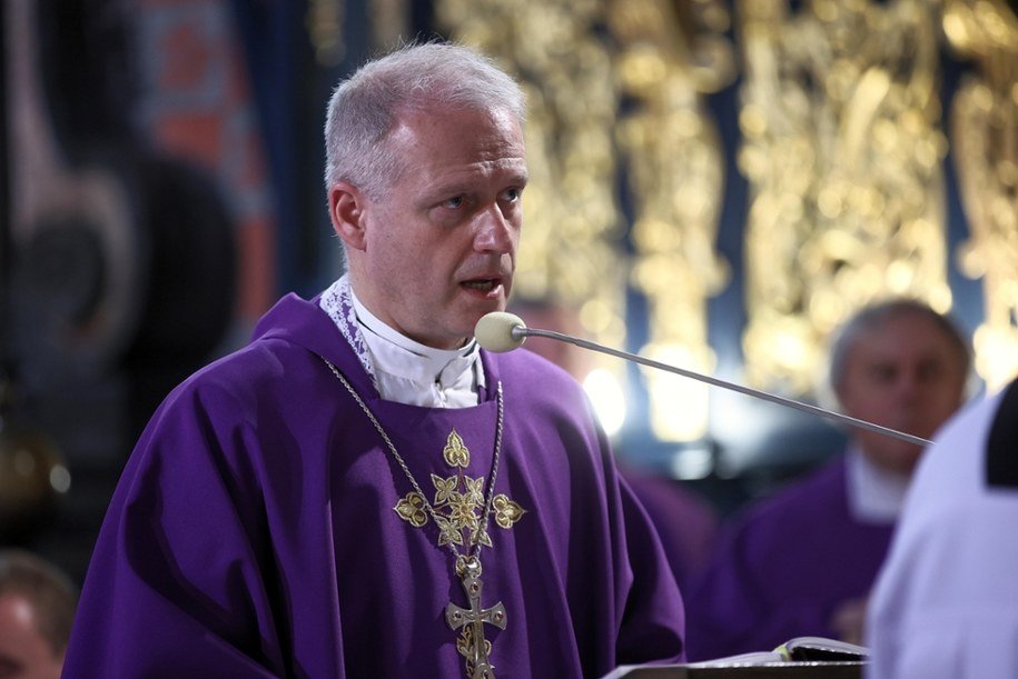 Papież odwołał proboszcza Bazyliki Mariackiej – kulisy konfliktu wychodzą na jaw








