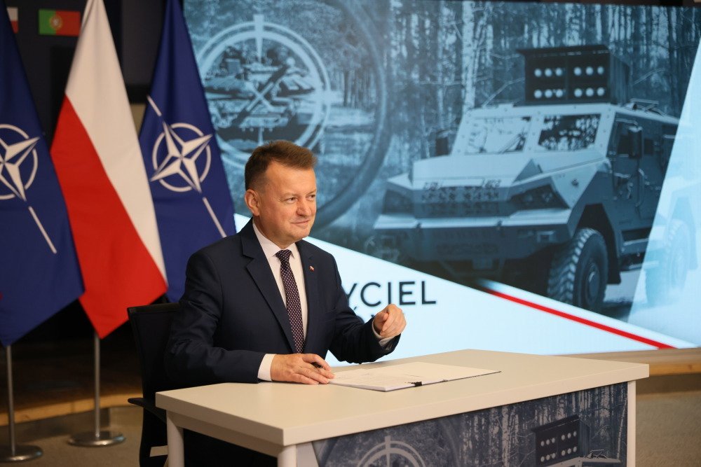 Błaszczak: Rezygnacja z zakupu śmigłowców Black Hawk z Mielca to skandaliczna decyzja. Nic pewnie nie kupią