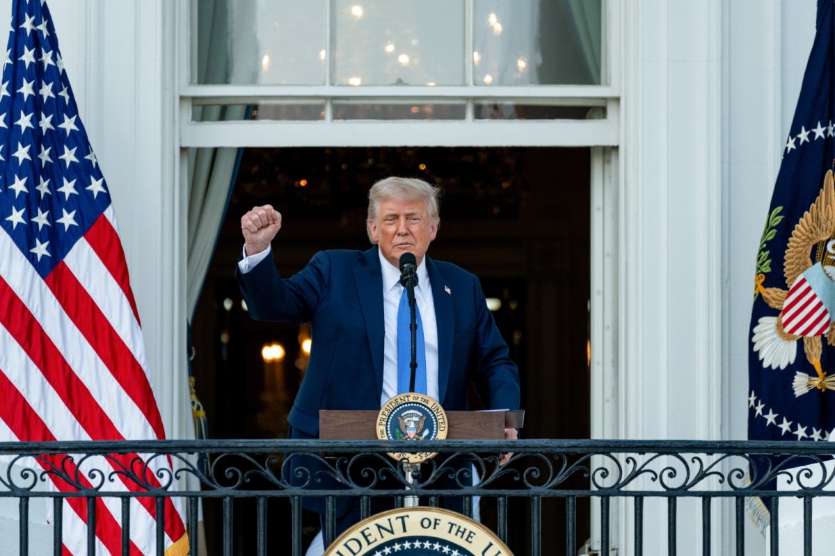 Trump zakazał wjazdu obywatelom 12 krajów