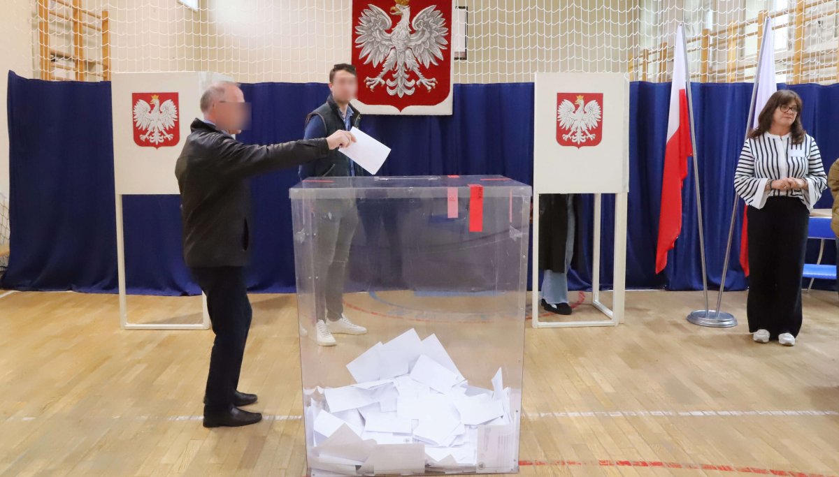  Jak głosowali wyborcy Mentzena, Brauna, Hołowni, Biejat i innych kandydatów?