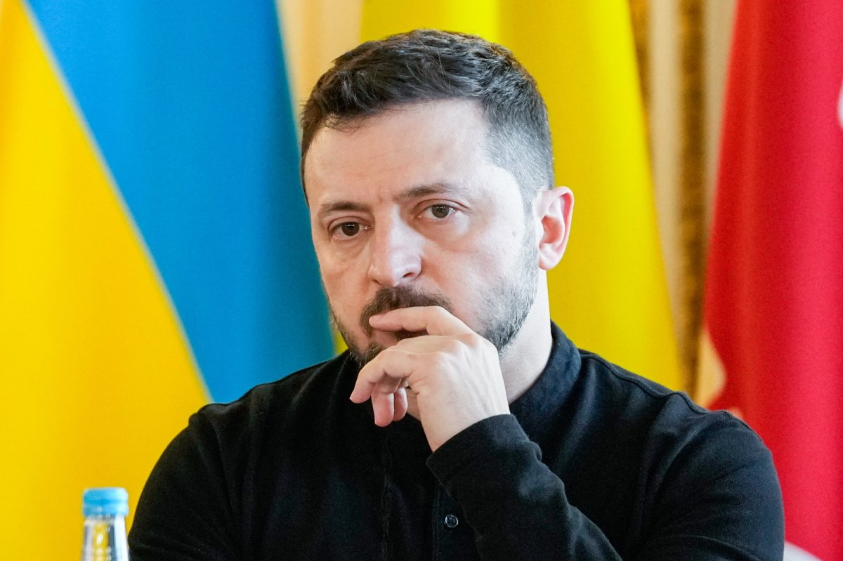 Zełenski nawołuje do sankcji i mówi o milczeniu Ameryki i innych państw