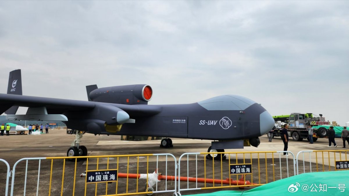 Chiński Jiutian SS-UAV: latający rój bojowych dronów zwiastuje nową erę wojny powietrznej