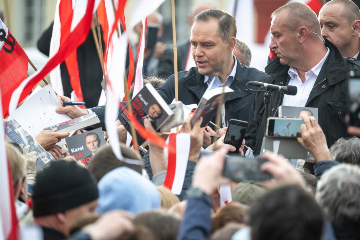 Jak PiS chce zdobyć głosy innych elektoratów? Poseł PiS wskazuje