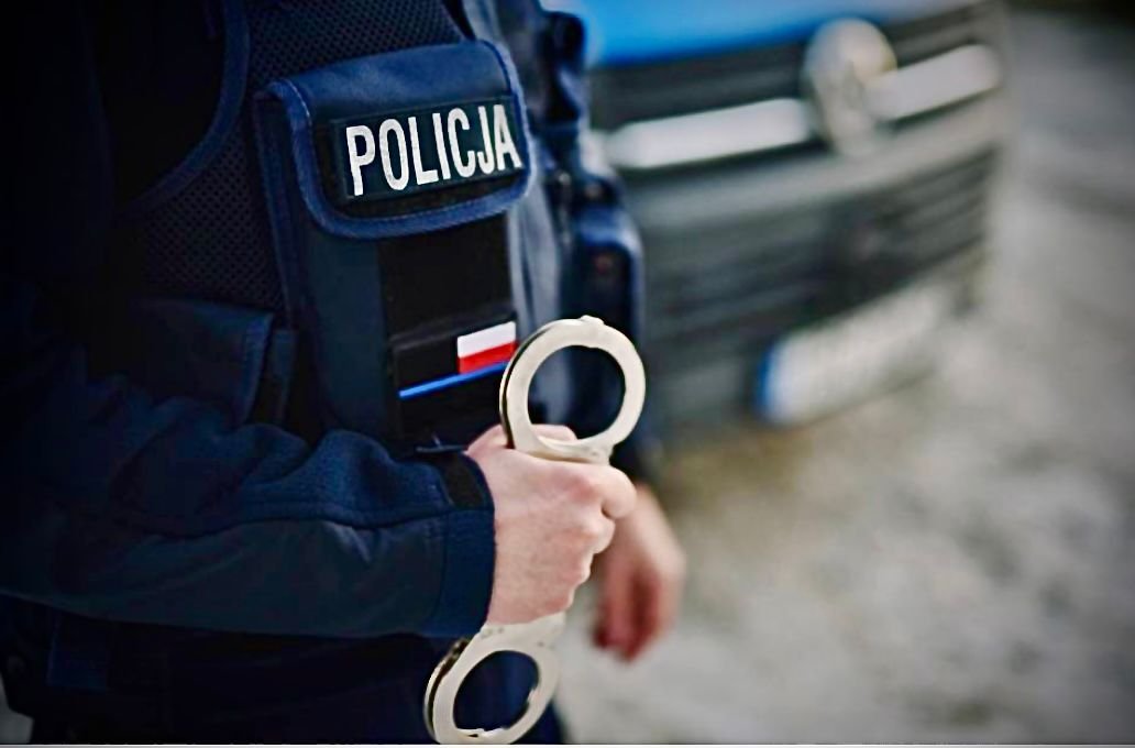 Zarzuty dla mężczyzny, u którego znaleziono zaginioną 11-latkę