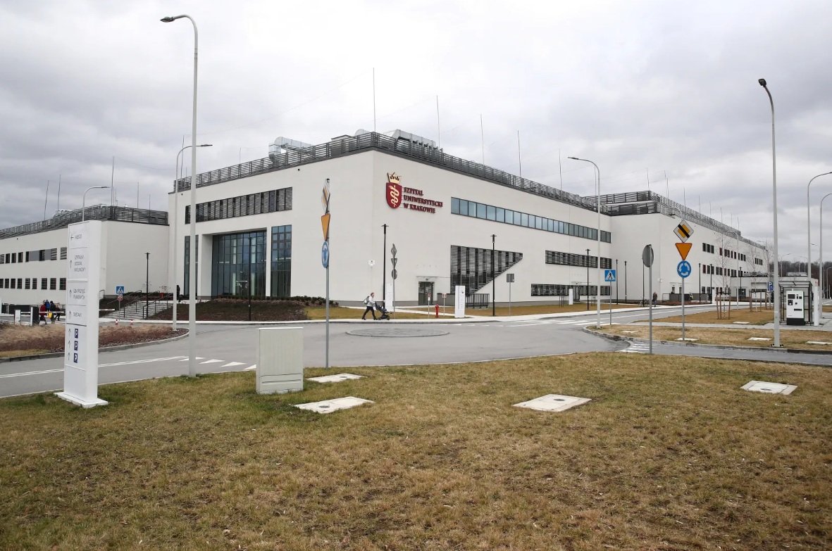 [AKTUALIZACJA] Atak nożownika w szpitalu. Nie żyje lekarz
