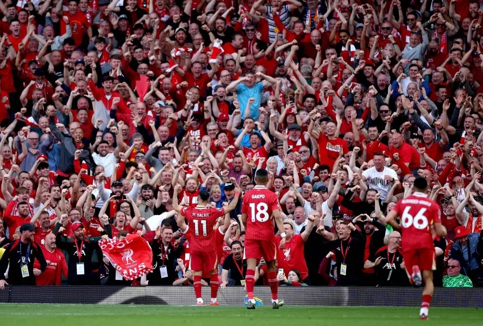 Liverpool królem Anglii! 20. tytuł mistrza po rozgromieniu Tottenhamu