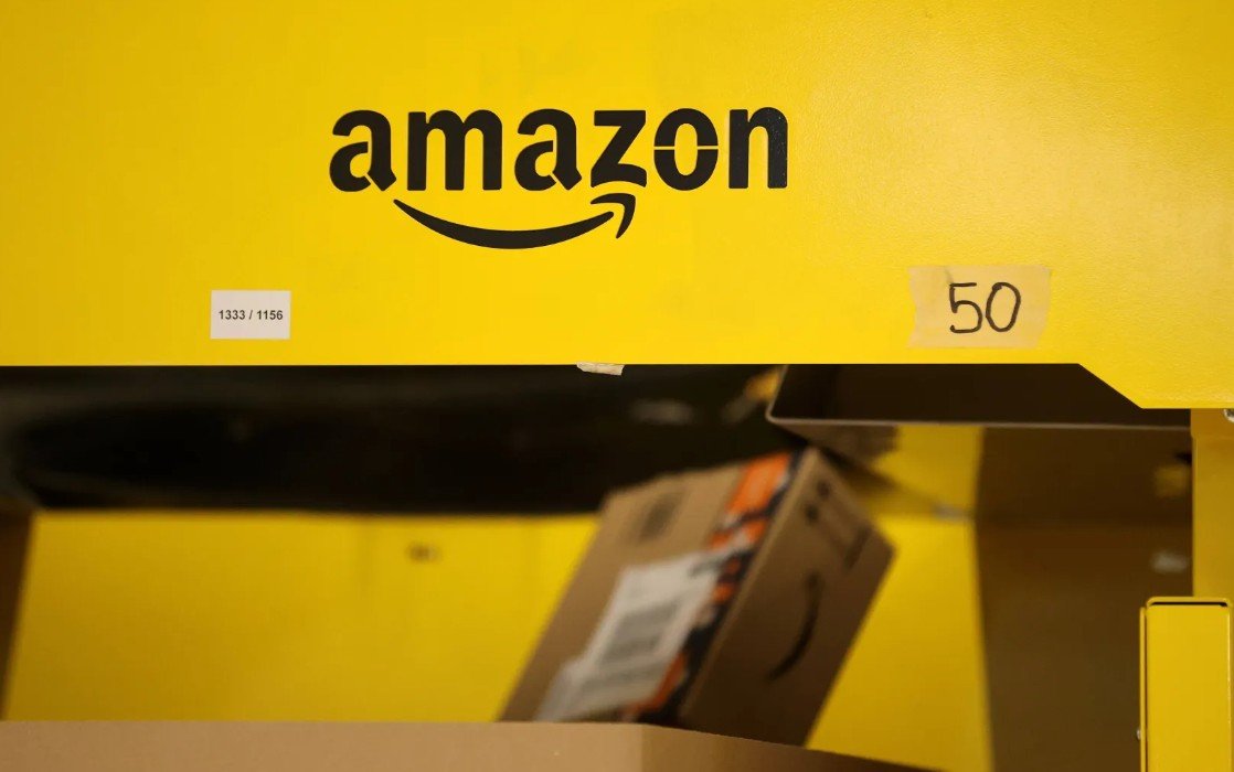 Masowe zwolnienia w Amazonie. Pracę może stracić 30 tys. osób
