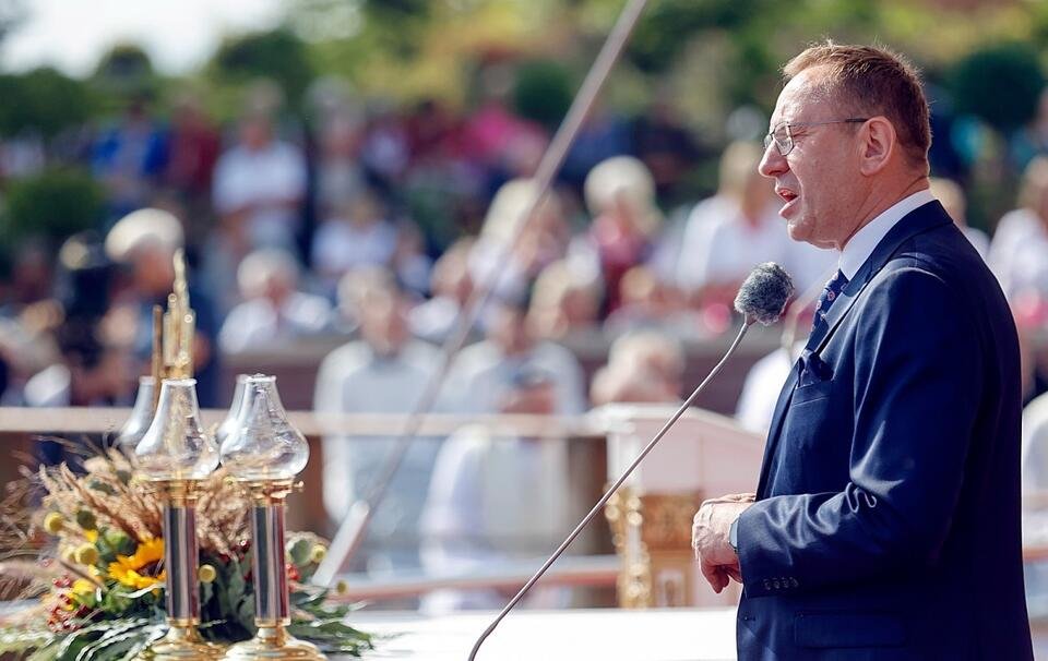 Telus: nie wiedziałem o sprzedaży działki przez KOWR firmie Dawton