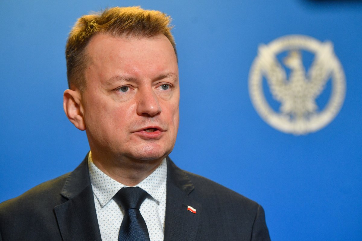 Błaszczak:służby specjalne poinformowały mnie o cofnięciu poświadczeń bezpieczeństwa