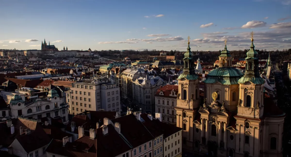 Złodziej kabla sparaliżował ruch kolejowy w Pradze