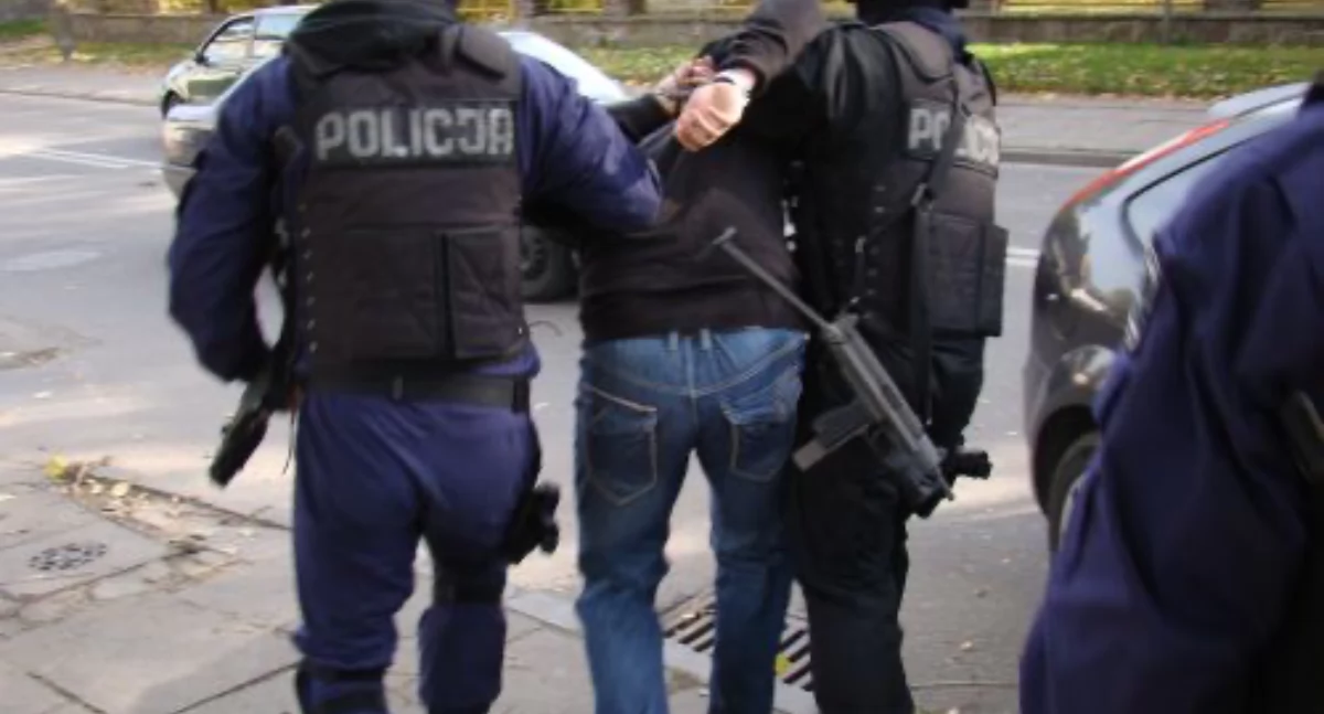 82 osoby przed sądem w sprawie go-go