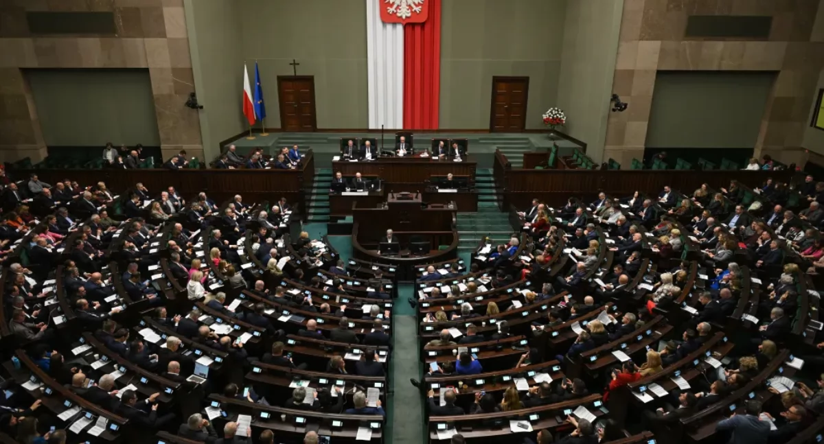 PiS za trudniejszym dostępem do obywatelstwa polskiego. Co na to Sejm?