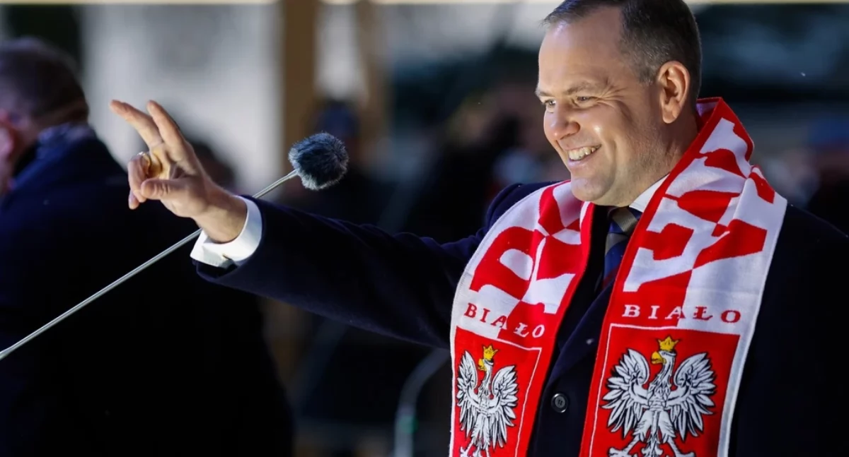 Uścisk dłoni, który wywołał burzę. Kancelaria Nawrockiego zabiera głos