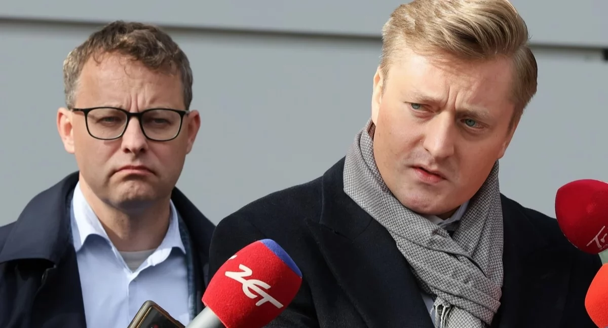 Ręczne sterowanie w sądzie? Alarmujący wpis mecenasa Lewandowskiego