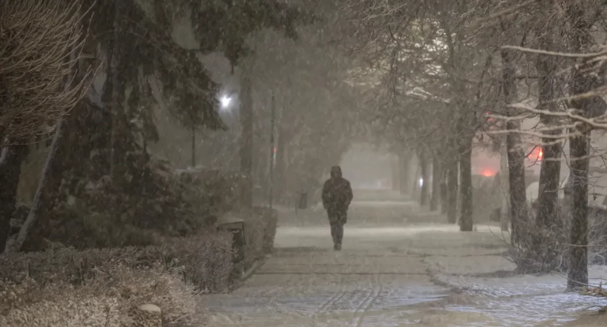 Gołoledź i ograniczona widoczność na północy Polski